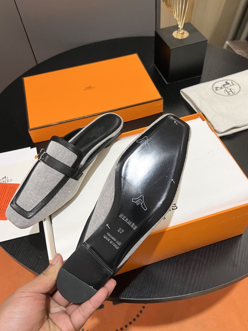 Hermes Slippers